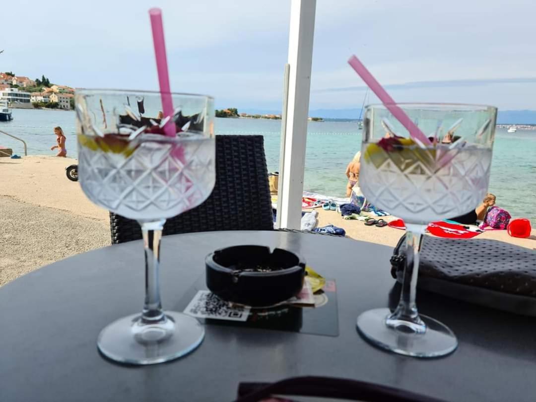 Apartmani Junto Preko Εξωτερικό φωτογραφία